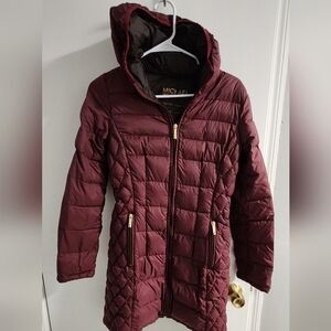 Michael Kors Hooded Packable Puffer Coat in Wine, Size XS